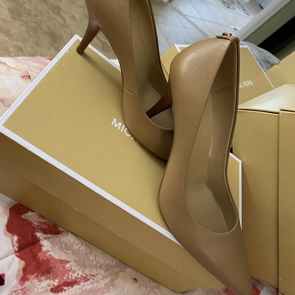 Michael Kors Pump